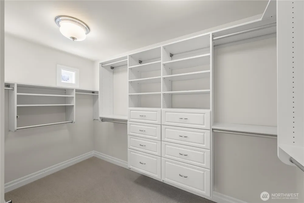 1308 100th Avenue NE Bellevue, WA 98004