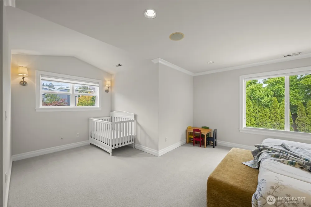 1308 100th Avenue NE Bellevue, WA 98004