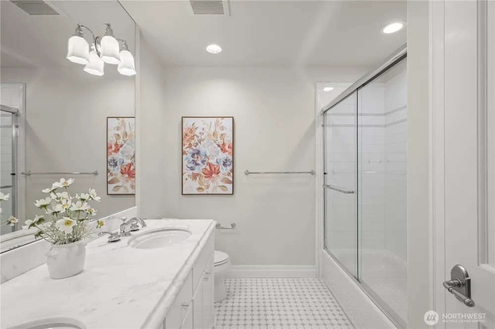 1308 100th Avenue NE Bellevue, WA 98004