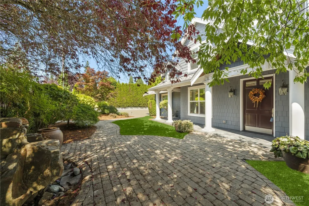 1308 100th Avenue NE Bellevue, WA 98004