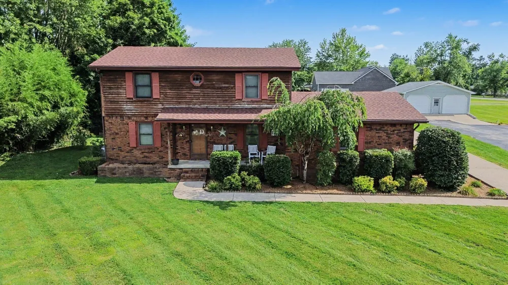 105 Sonoma Dr Lafayette, TN 37083