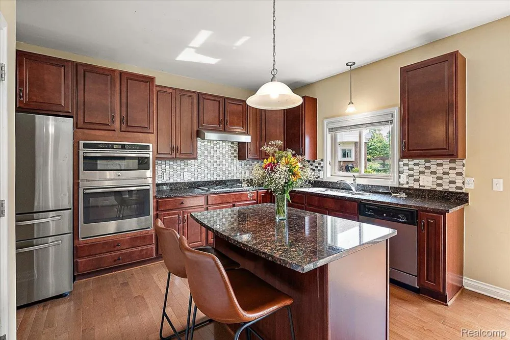 24729 Cavendish Avenue E Novi City, MI 48375