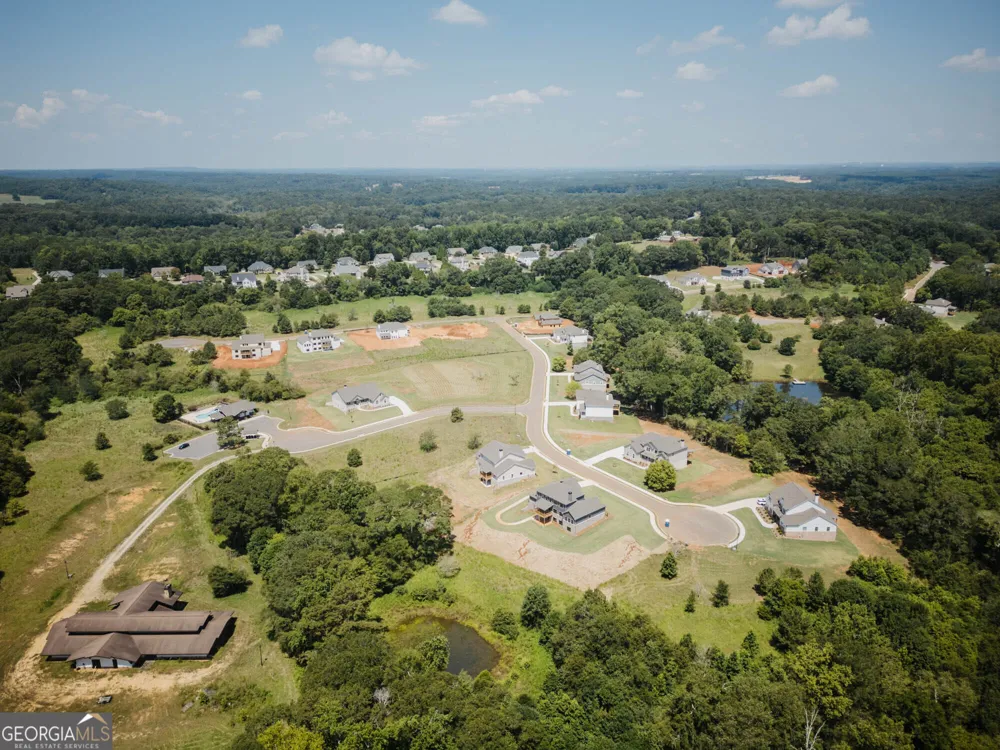 158 Races RD Hoschton, GA 30548