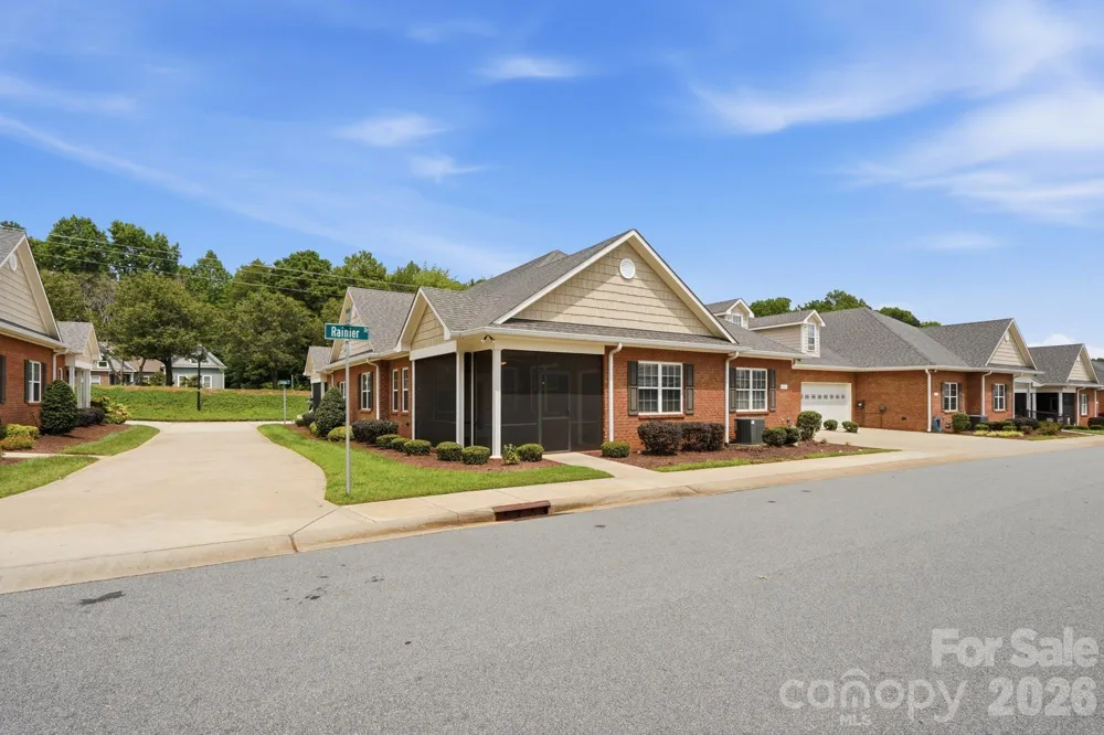 8213 Rainier Drive Denver, NC 28037