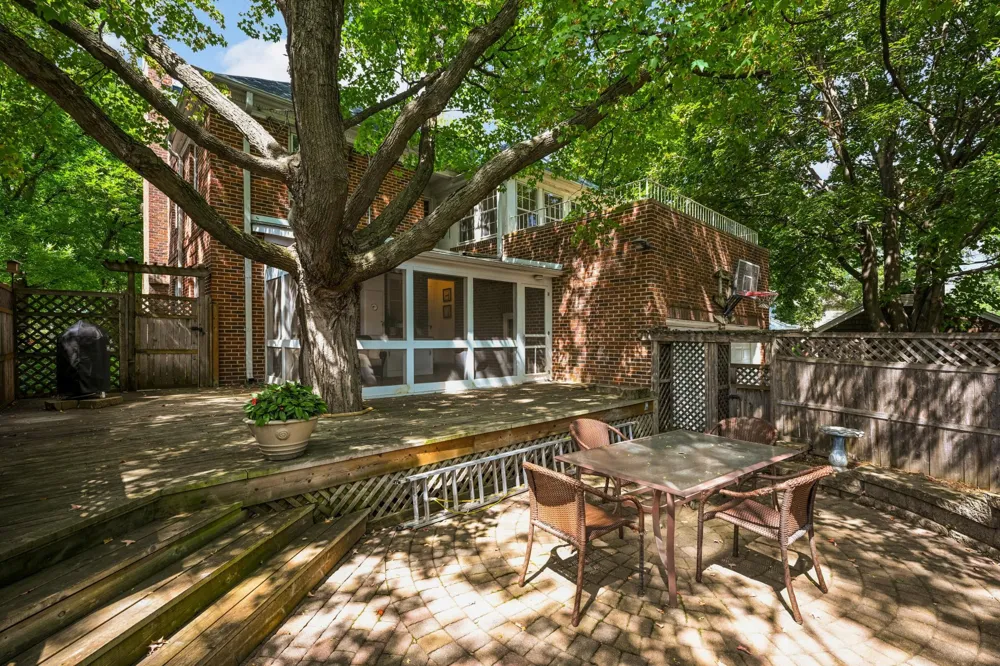 3721 Glenhurst Avenue Saint Louis Park, MN 55416