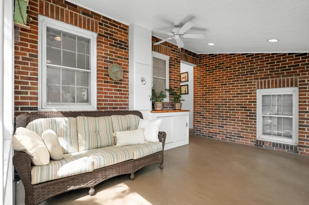 3721 Glenhurst Avenue Saint Louis Park, MN 55416