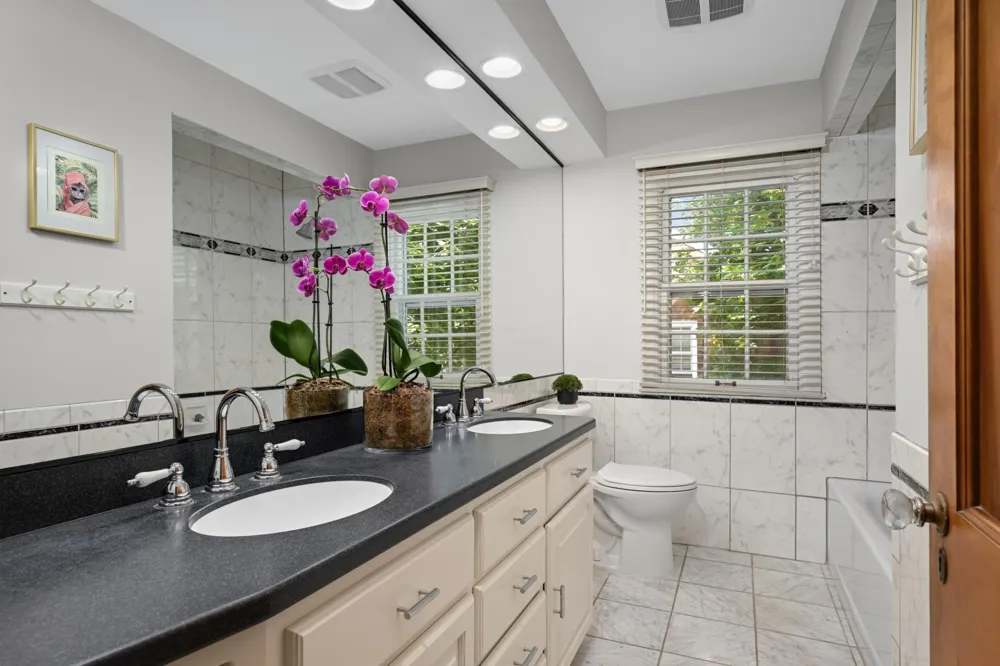 3721 Glenhurst Avenue Saint Louis Park, MN 55416