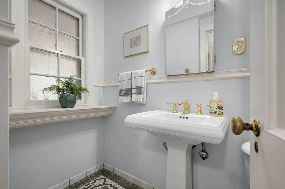 3721 Glenhurst Avenue Saint Louis Park, MN 55416