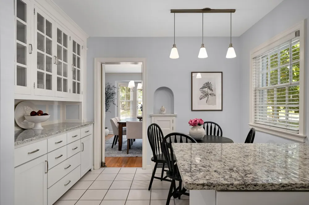 3721 Glenhurst Avenue Saint Louis Park, MN 55416
