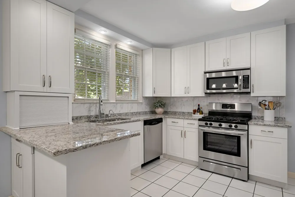 3721 Glenhurst Avenue Saint Louis Park, MN 55416