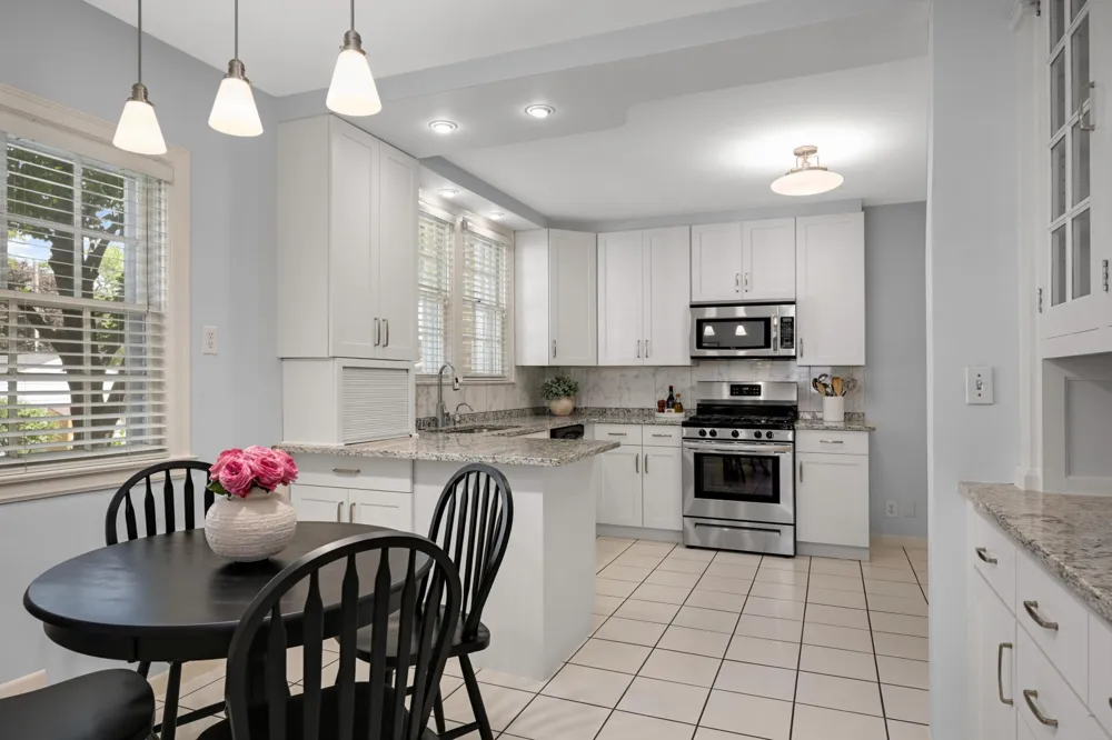 3721 Glenhurst Avenue Saint Louis Park, MN 55416