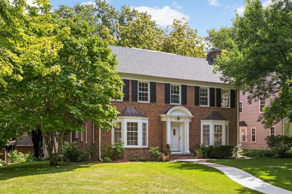 3721 Glenhurst Avenue Saint Louis Park, MN 55416