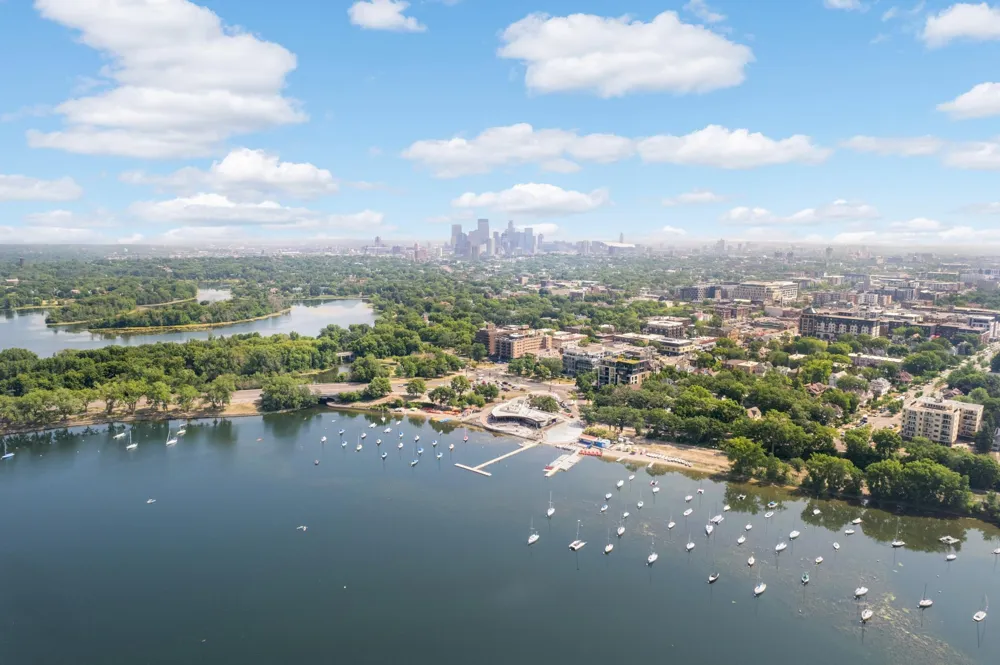3721 Glenhurst Avenue Saint Louis Park, MN 55416