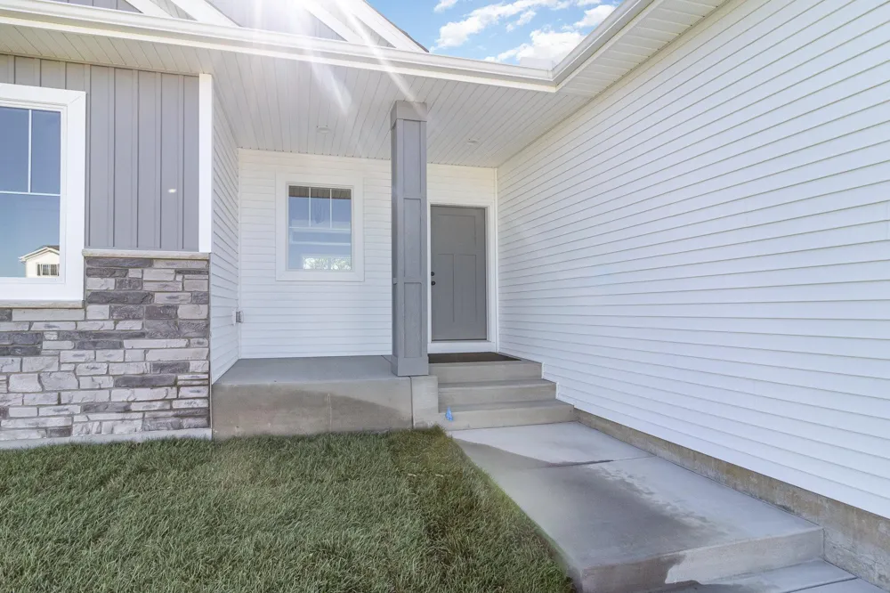 22790 Silverod Street NW Saint Francis, MN 55070