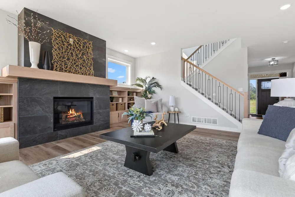 22289 Xenia Street NW Oak Grove, MN 55011