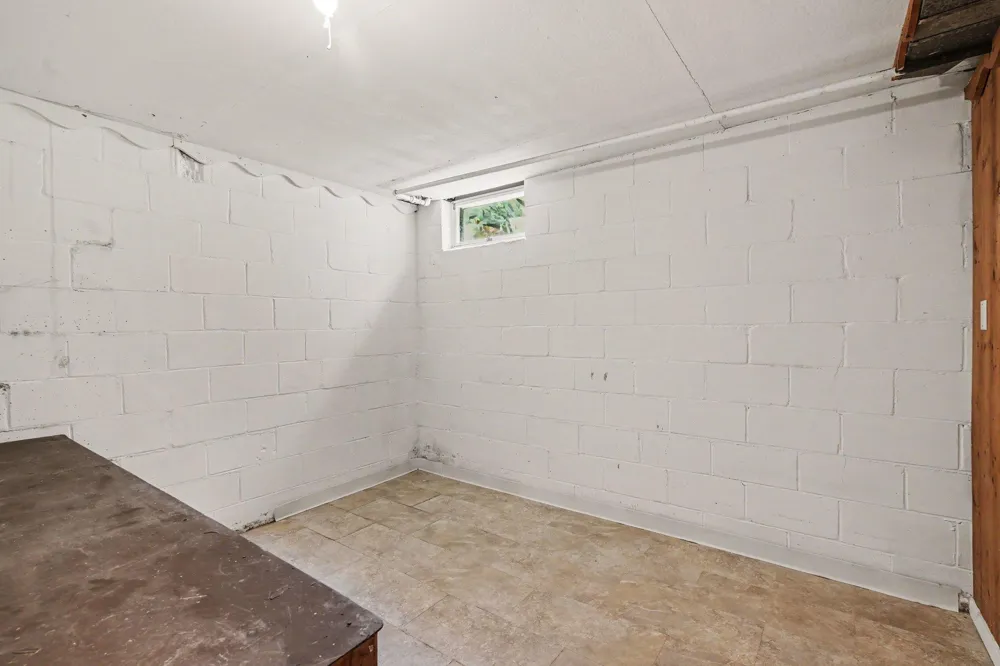 1769 Pleasant Street Lauderdale, MN 55113