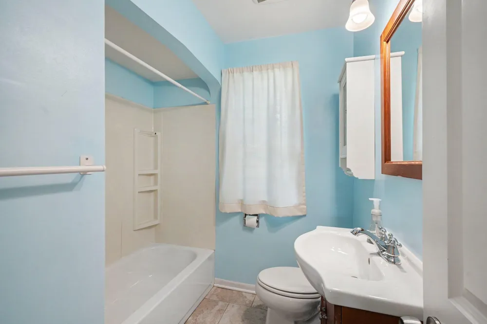 1769 Pleasant Street Lauderdale, MN 55113