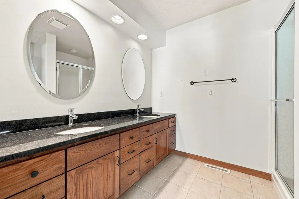 220 15th Avenue Way West Fargo, ND 58078