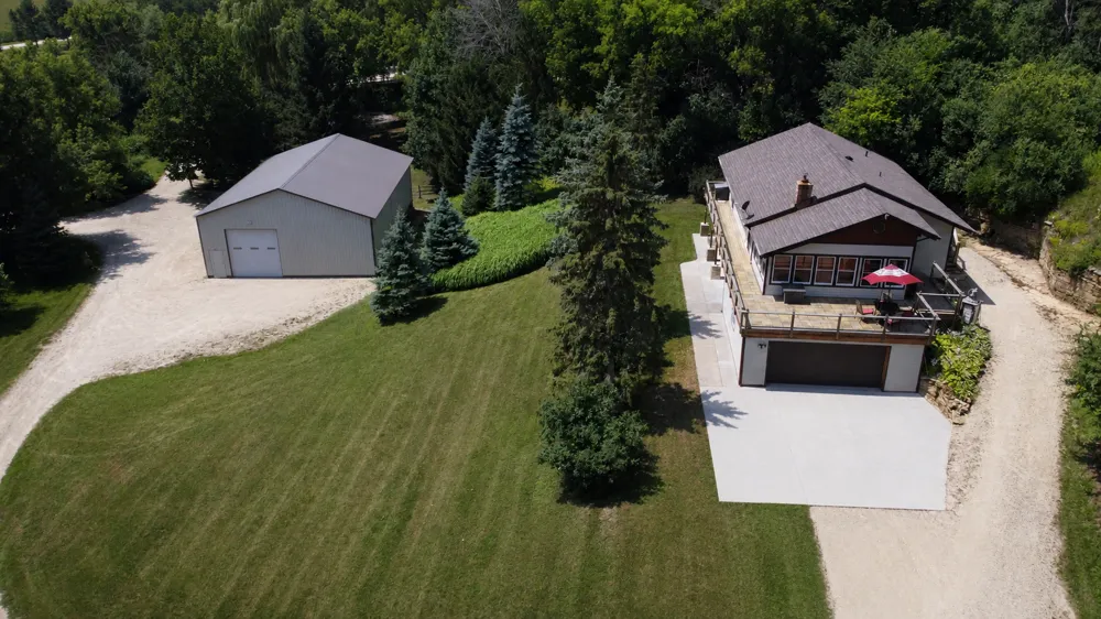 8325 Skunk Hollow Trail Cannon Falls, MN 55009