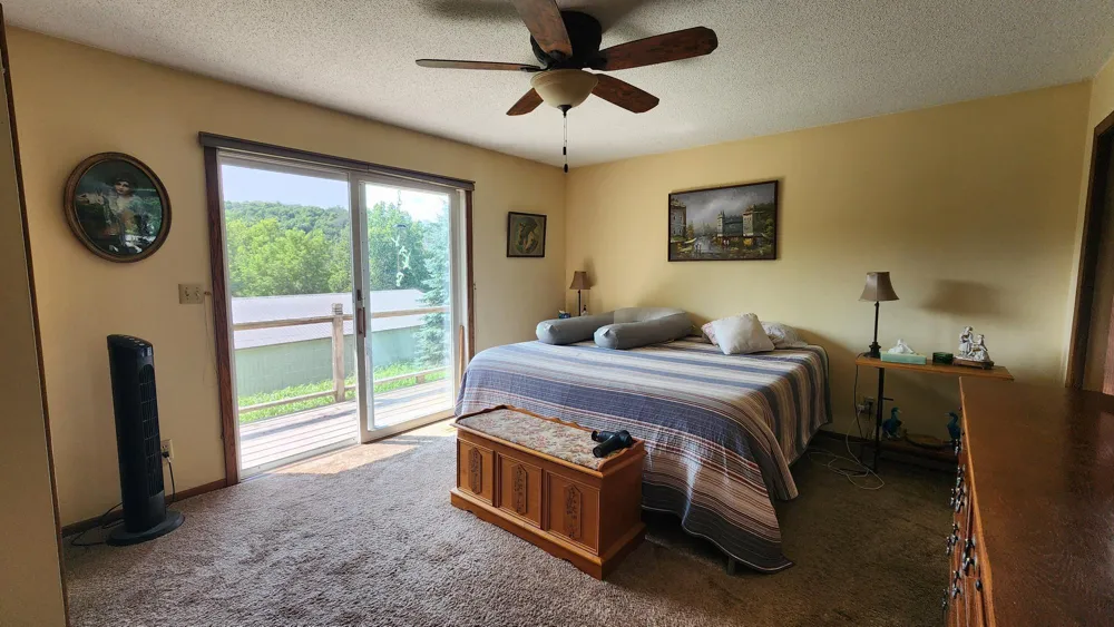 8325 Skunk Hollow Trail Cannon Falls, MN 55009