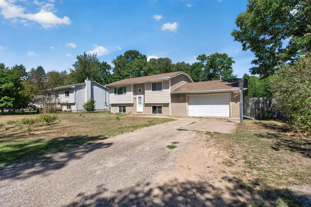 8571 240th Avenue NE Stacy, MN 55079