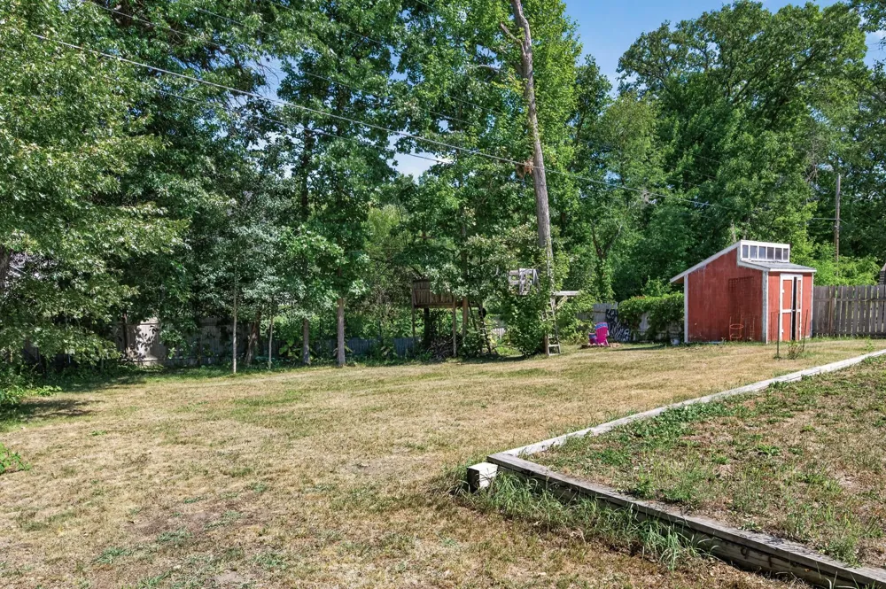 8571 240th Avenue NE Stacy, MN 55079