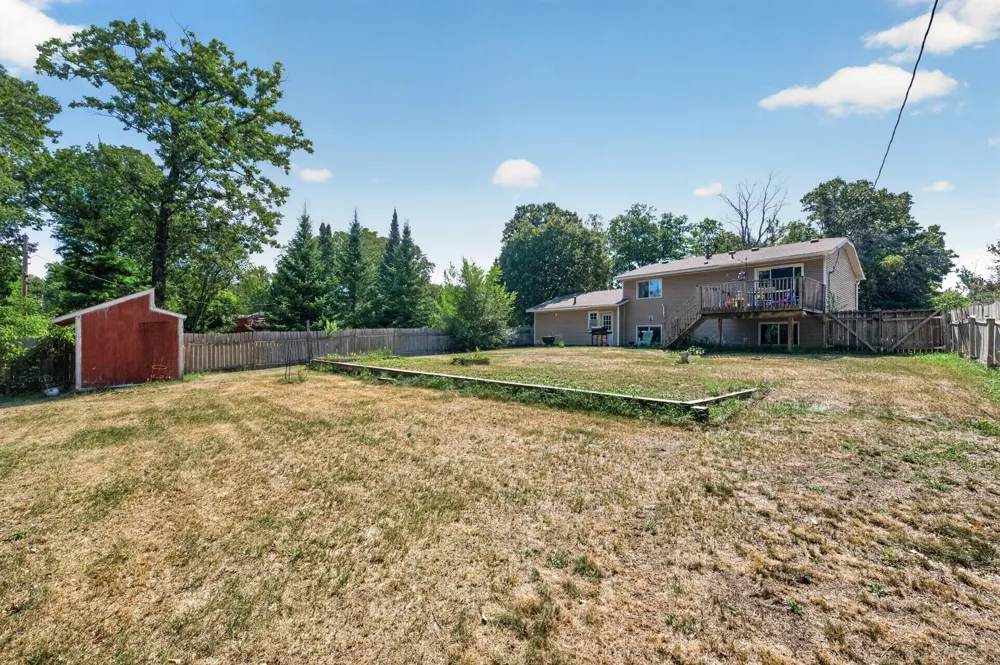 8571 240th Avenue NE Stacy, MN 55079