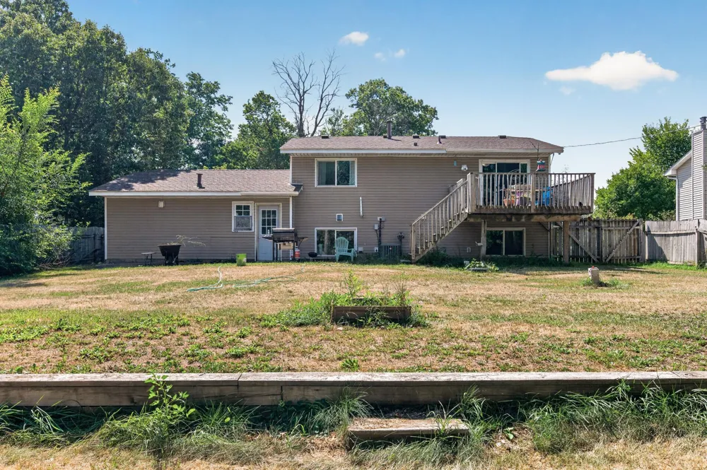 8571 240th Avenue NE Stacy, MN 55079
