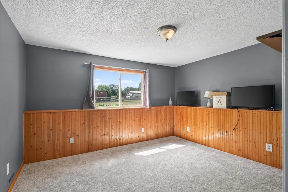 8571 240th Avenue NE Stacy, MN 55079