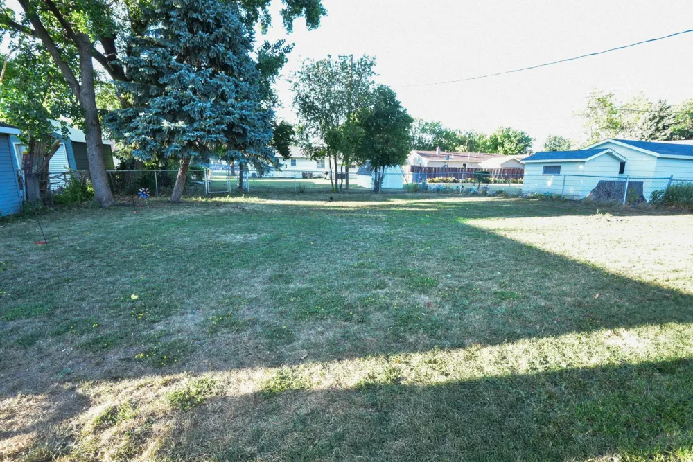 120 8th Avenue E West Fargo, ND 58078
