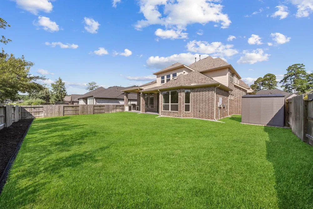 1015 Groveton Ridge Lane Pinehurst, TX 77362