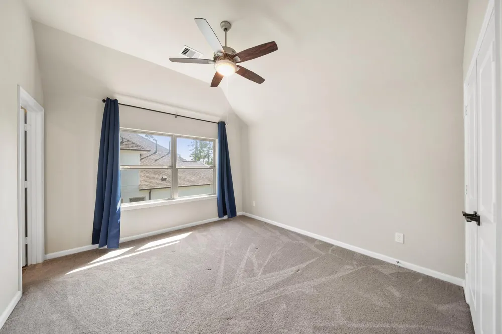 1015 Groveton Ridge Lane Pinehurst, TX 77362