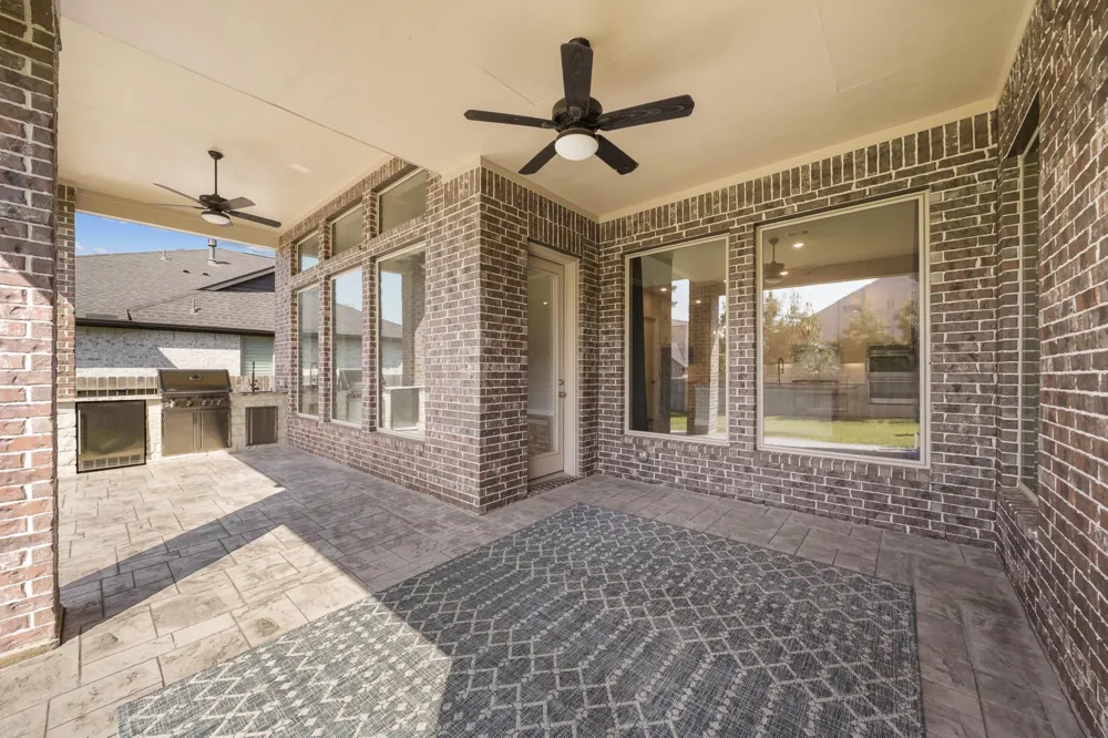 1015 Groveton Ridge Lane Pinehurst, TX 77362