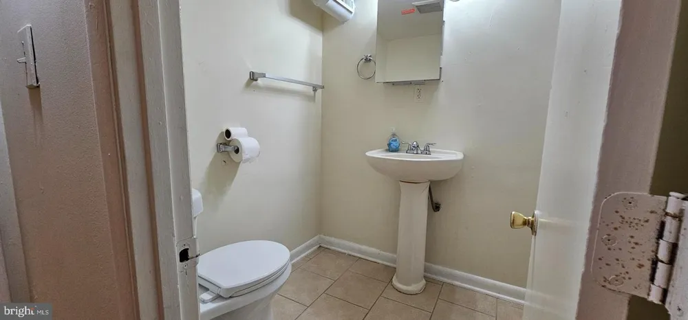 4031 GREENMOUNT AVENUE Baltimore, MD 21218
