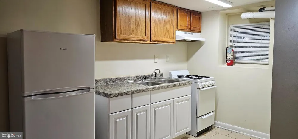 4031 GREENMOUNT AVENUE Baltimore, MD 21218