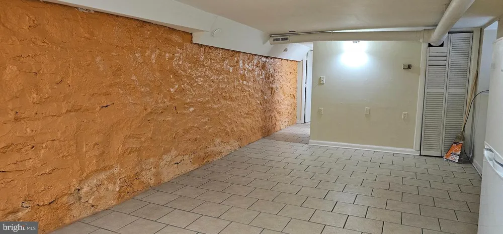4031 GREENMOUNT AVENUE Baltimore, MD 21218
