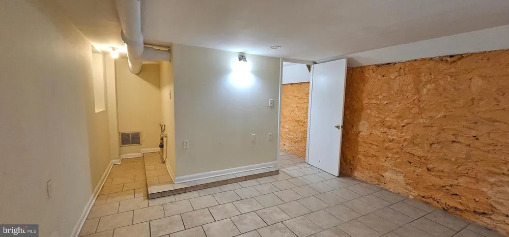 4031 GREENMOUNT AVENUE Baltimore, MD 21218