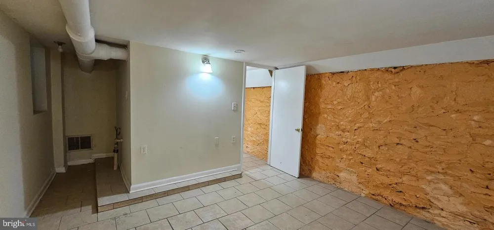 4031 GREENMOUNT AVENUE Baltimore, MD 21218
