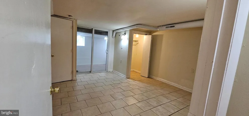 4031 GREENMOUNT AVENUE Baltimore, MD 21218