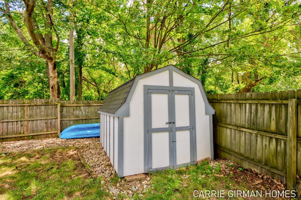 918 Paw Paw Drive Holland, MI 49423