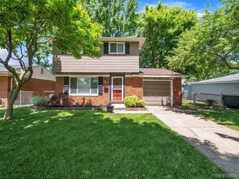 32760 Hiveley