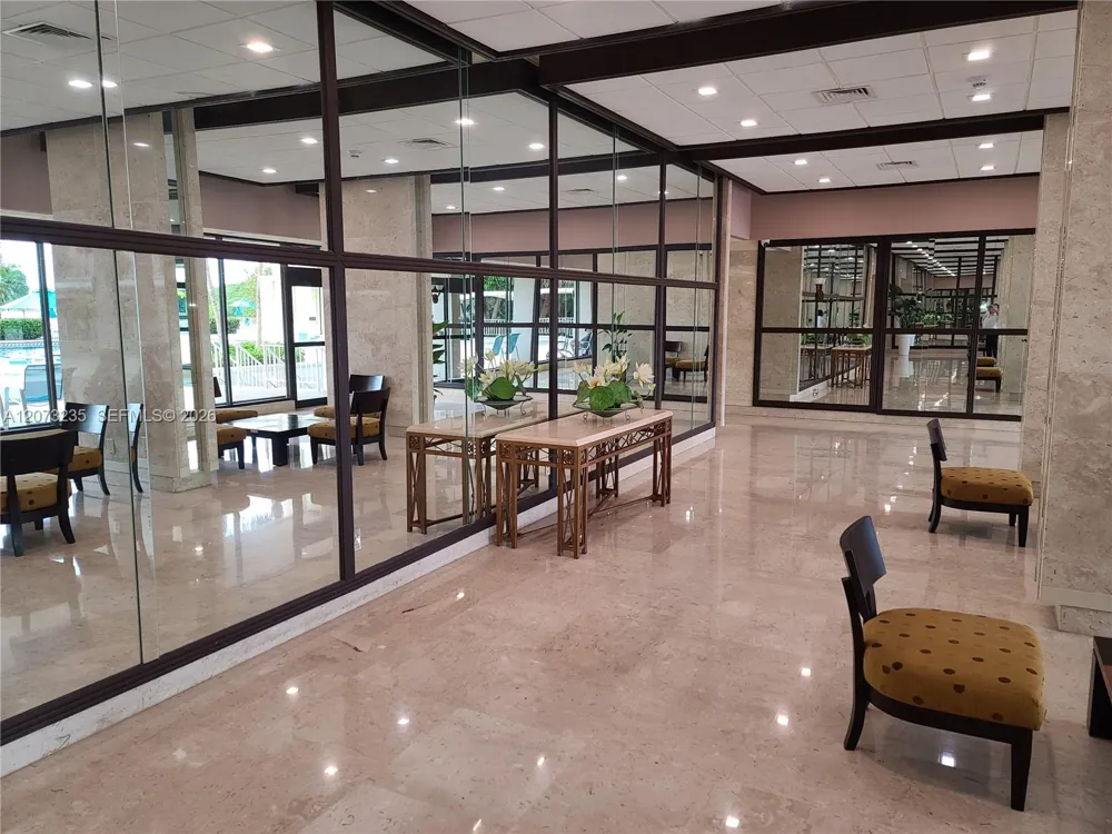 300 Bayview Dr #603 Sunny Isles Beach, FL 33160