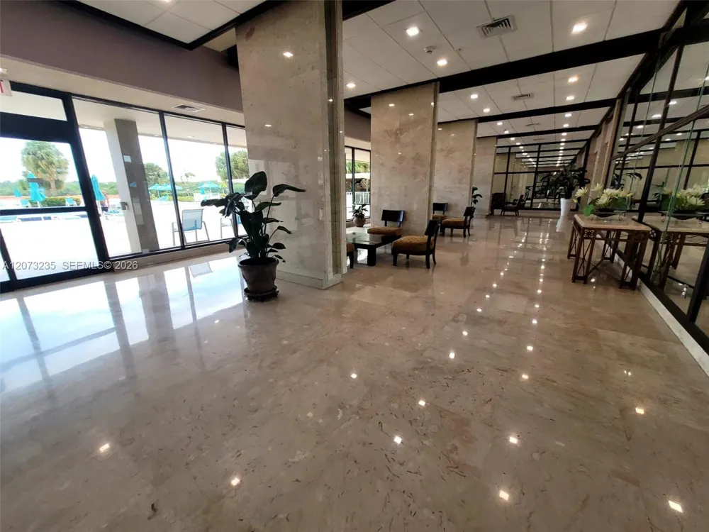300 Bayview Dr #603 Sunny Isles Beach, FL 33160