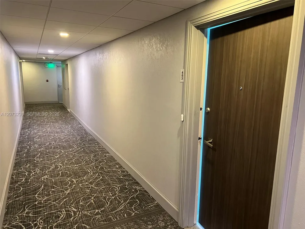 300 Bayview Dr #603 Sunny Isles Beach, FL 33160