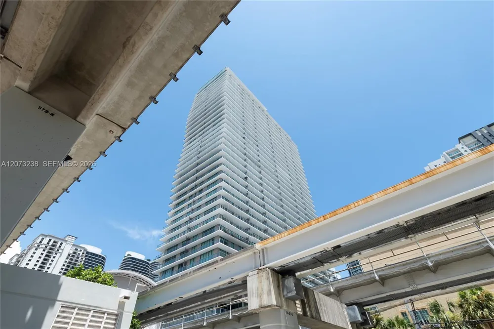 79 SW 12th St #2602-S Miami, FL 33130