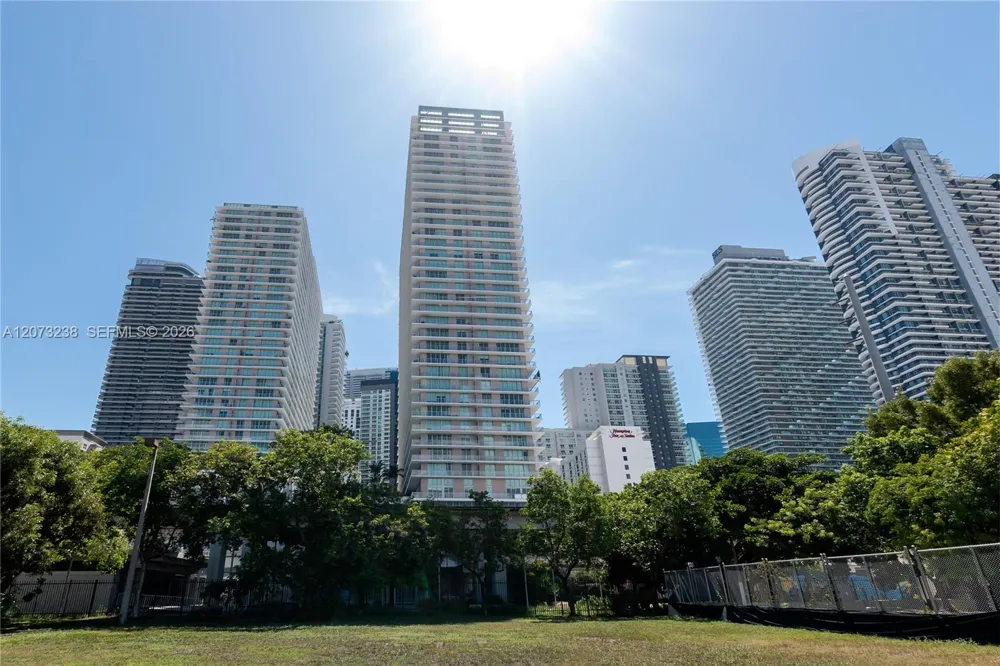 79 SW 12th St #2602-S Miami, FL 33130