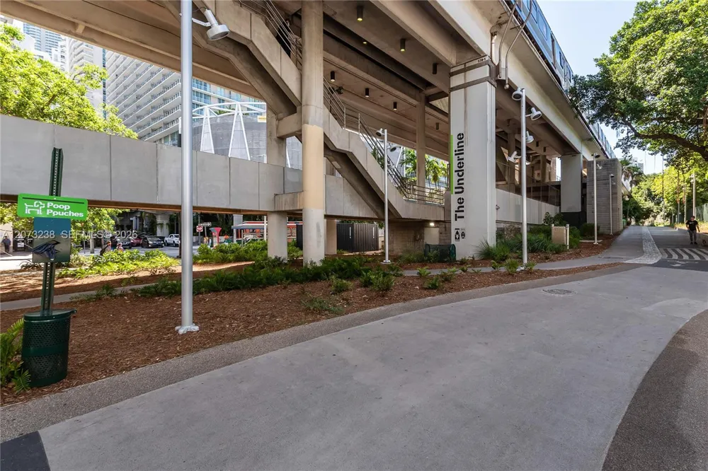 79 SW 12th St #2602-S Miami, FL 33130