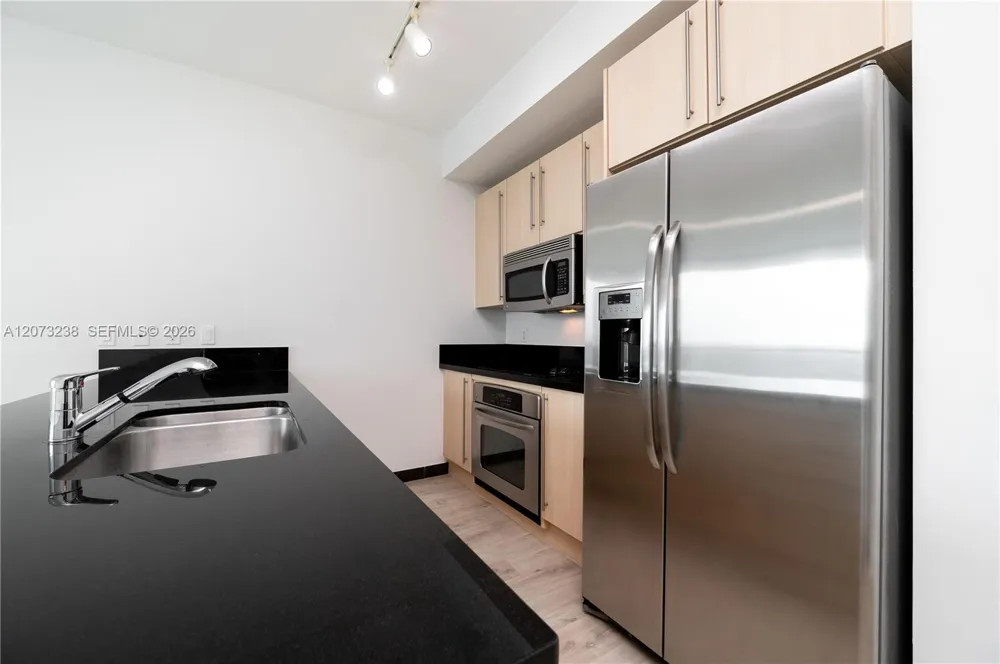 79 SW 12th St #2602-S Miami, FL 33130
