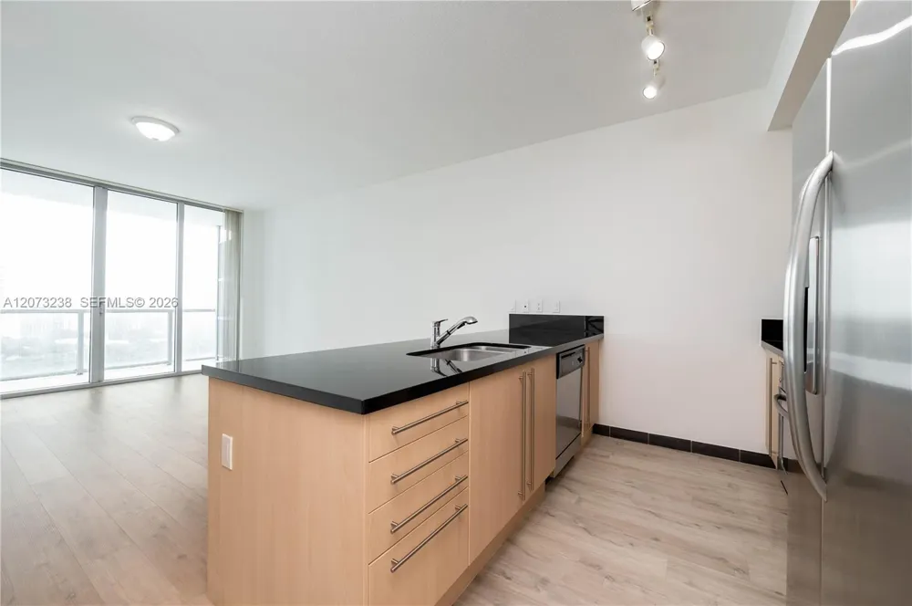 79 SW 12th St #2602-S Miami, FL 33130