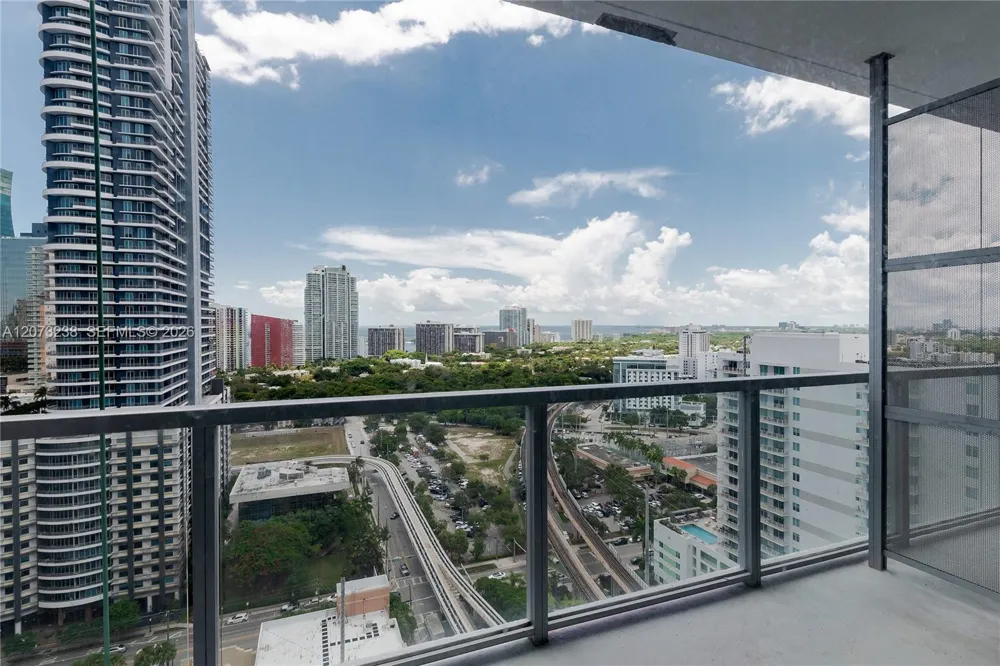 79 SW 12th St #2602-S Miami, FL 33130